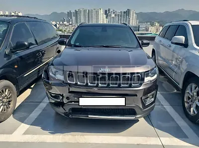 Photo 1 of 18: 2019 Jeep Compass, VIN 3C4NJDCB1KT780751 — Korean insurance auction