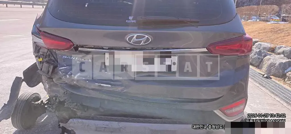 Photo 2 of 18: 2019 Hyundai Santa Fe TM — Korean insurance auction