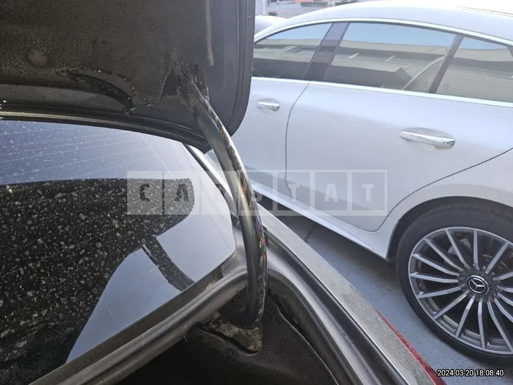 Photo 2 of 28: 2017 Mercedes-Benz C 200d, VIN WDDWF3HB9HR232299 — Korean insurance auction