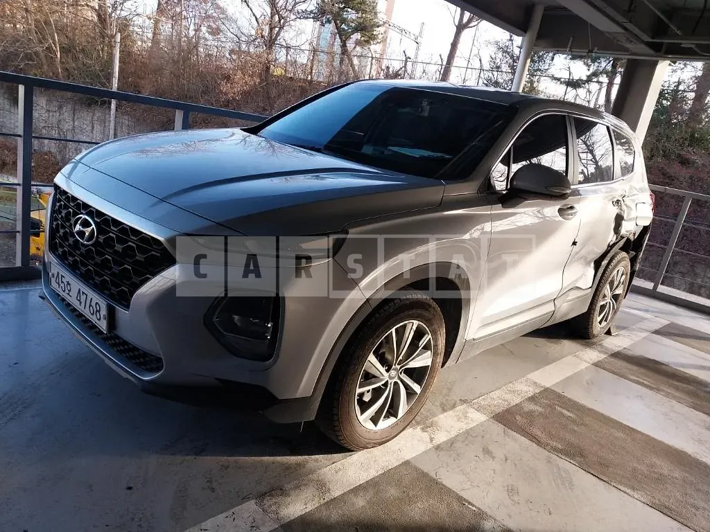 Photo 2 of 15: 2019 Hyundai Santa Fe, VIN KMHS281BBKU051527 — Korean insurance auction