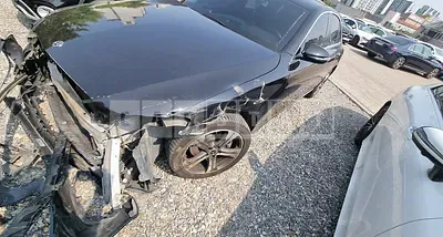 Photo 1 of 16: 2019 Mercedes-Benz E220d, VIN WDDZF0EB1KA501384 — Korean insurance auction