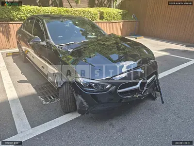 Photo 1 of 13: 2024 Mercedes-Benz C 300 4Matic, VIN W1KAF4HB8RR196719 — Korean insurance auction