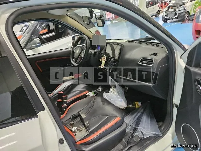 Photo 2 of 7: 2022 Mercedes-Benz Smart EV Z — Korean insurance auction