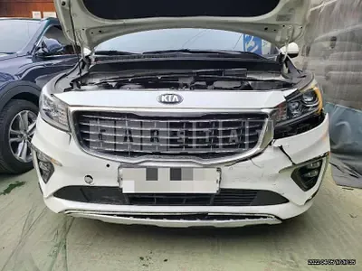 Photo 1 of 11: 2018 Kia Carnival 9-Seater, VIN KNAME81ABKS513035 — Korean insurance auction
