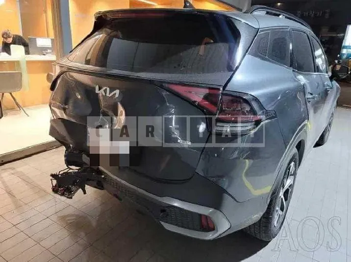 Photo 2 of 15: 2023 Kia Sportage 1.6 Hybrid, VIN KNAPX81GBRK103371 — Korean insurance auction