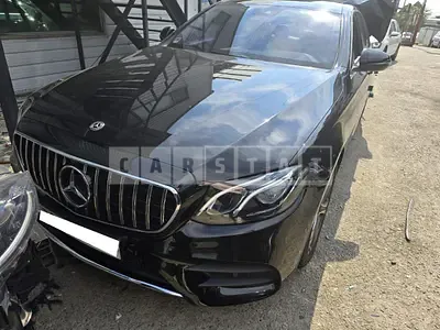 Photo 1 of 23: 2019 Mercedes-Benz E300, VIN WDDZF4JB2KA602849 — Korean insurance auction