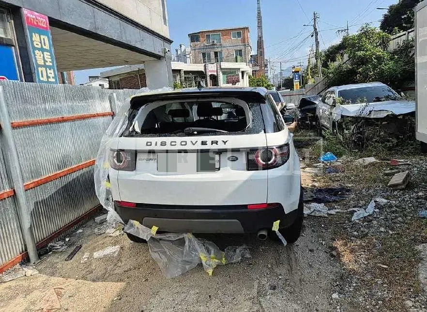 Photo 2 of 43: 2017 Land Rover Discovery Sport 2.0d — Korean insurance auction