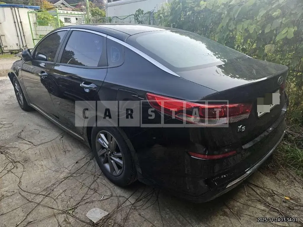 Photo 2 of 11: 2018 Kia K5 LPI — Korean insurance auction