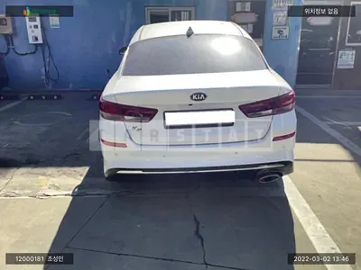 Photo 1 of 12: 2018 Kia K5, VIN KNAGU411BKA307945 — Korean insurance auction
