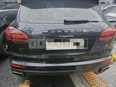 Photo 1 of 32: 2015 Porsche Cayenne Diesel — Korean insurance auction