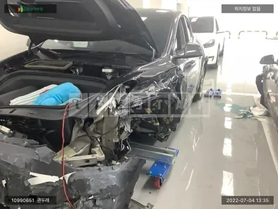 Photo 1 of 11: 2021 Tesla Model Y Long Range, VIN 5YJYGDEE9MF225664 — Korean insurance auction