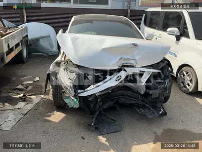 Photo 1 of 7: 2015 Kia K5, VIN KNAGM419BFA622069 — Korean insurance auction