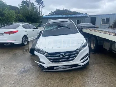Photo 1 of 36: 2017 Hyundai Tucson, VIN KMHJ581ABHU220419 — Korean insurance auction