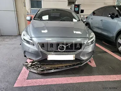 Photo 1 of 8: 2017 Volvo V40 D3, VIN YV1MV79K0H2407653 — Korean insurance auction