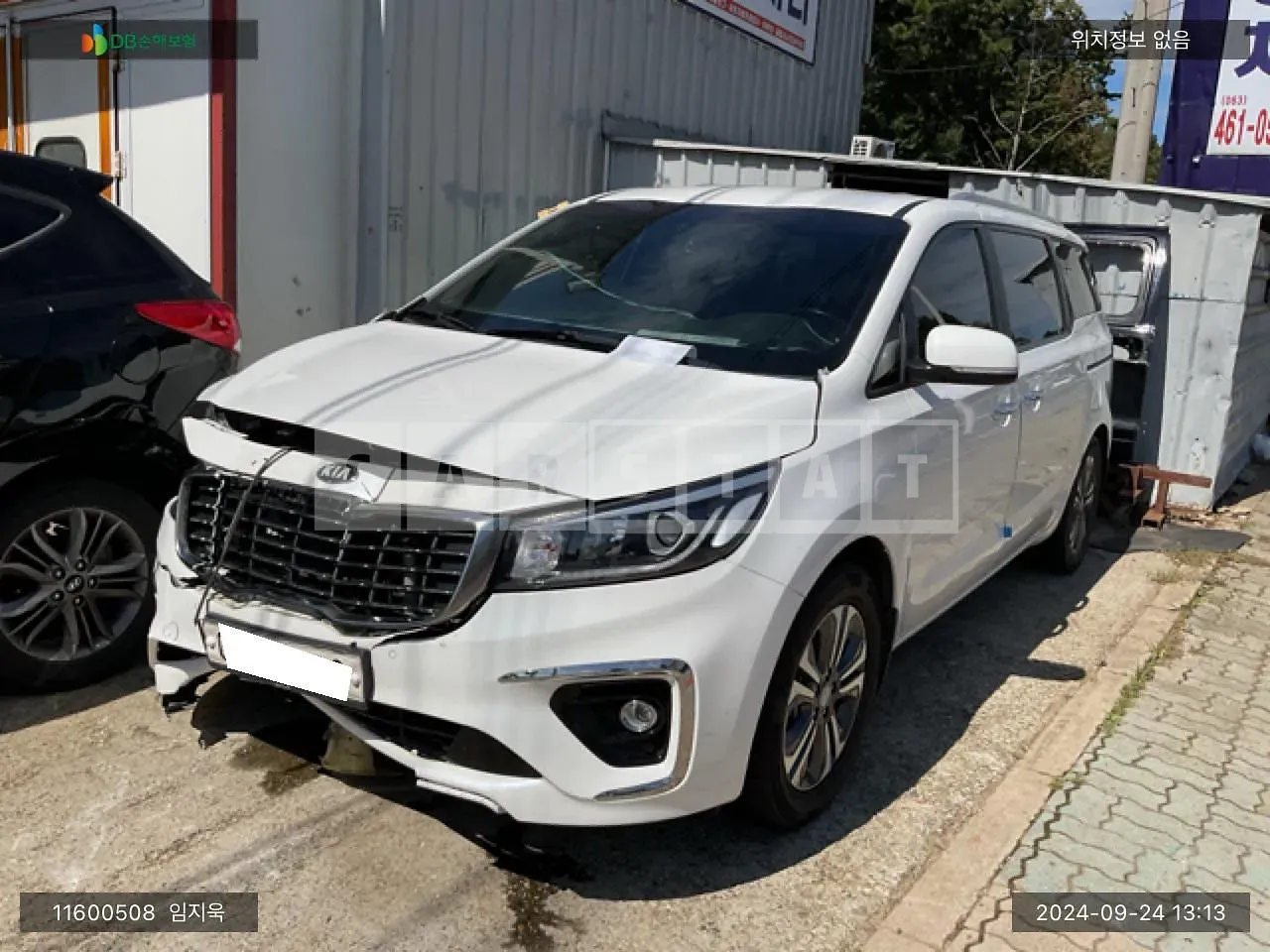Photo 2 of 16: 2019 Kia Carnival, VIN KNAMB81ABKS558349 — Korean insurance auction