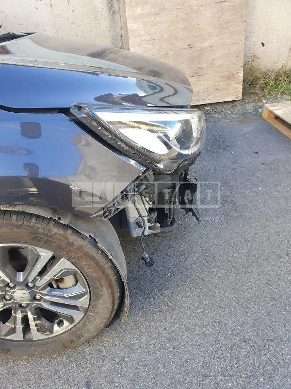 Photo 2 of 42: 2019 Kia Carnival, VIN KNAMB81ABKS555858 — Korean insurance auction
