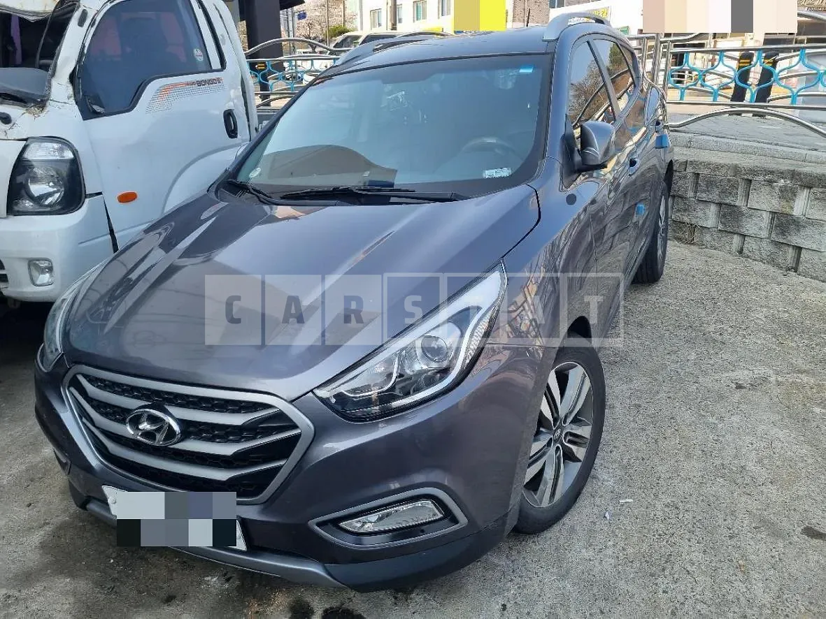 Photo 2 of 9: 2014 Hyundai Tucson ix — Korean insurance auction
