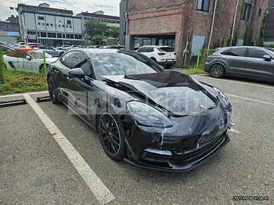 Photo 1 of 62: 2020 Porsche Panamera 4 — Korean insurance auction