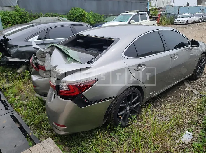 Photo 2 of 7: 2016 Lexus ES300h, VIN JTHBW1GG1G2117549 — Korean insurance auction