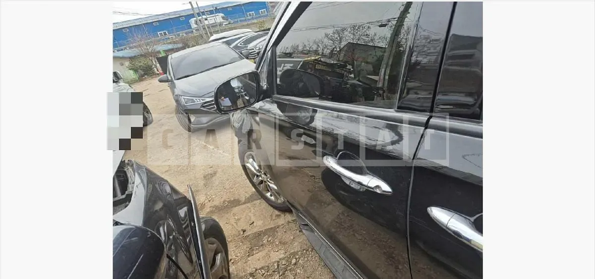 Photo 2 of 25: 2017 Kia Carnivals, VIN KNAMC81ABMS329452 — Korean insurance auction