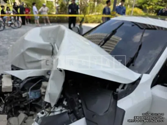 Photo 2 of 25: 2022 BMW i4 eDrive40 — Korean insurance auction