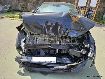 Photo 1 of 11: 2020 Kia K5 — Korean insurance auction
