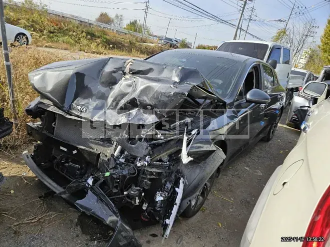 Photo 2 of 10: 2021 Kia K5 LPI 2.0 — Korean insurance auction