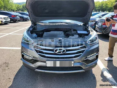Photo 1 of 23: 2017 Hyundai Santa Fe, VIN KMHSW81UBHU763780 — Korean insurance auction