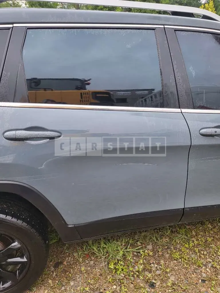Photo 2 of 11: 2015 Jeep Straw Cherokee — Korean insurance auction