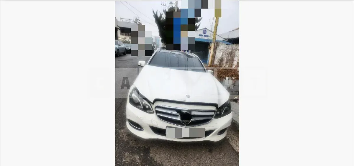 Photo 2 of 9: 2015 Mercedes-Benz E300 4Matic — Korean insurance auction