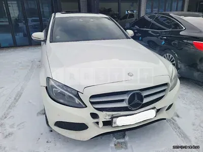 Photo 1 of 25: 2016 Mercedes-Benz C 200, VIN WDDWF4CB7GF233464 — Korean insurance auction
