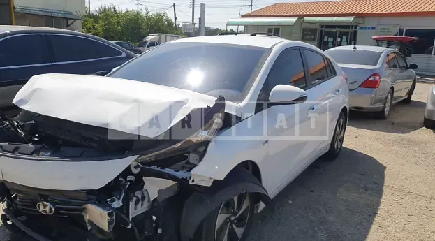 Photo 2 of 8: 2017 Hyundai Modern Ionic, VIN KMHC751CGHU037853 — Korean insurance auction