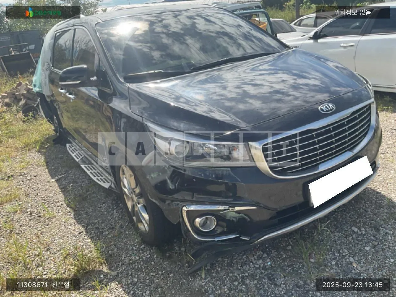 Photo 2 of 11: 2016 Kia Carnival (Diesel, 9 Seater), VIN KNAME81ABGS238650 — Korean insurance auction