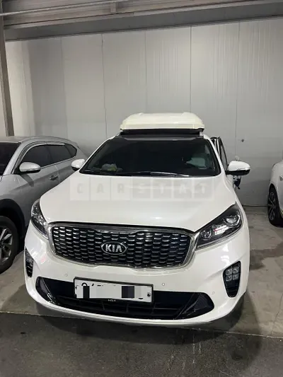 Photo 1 of 12: 2017 Kia Sorento — Korean insurance auction
