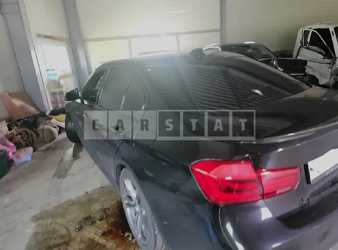 Photo 2 of 9: 2016 BMW 320d, VIN WBA8C5104HK643437 — Korean insurance auction