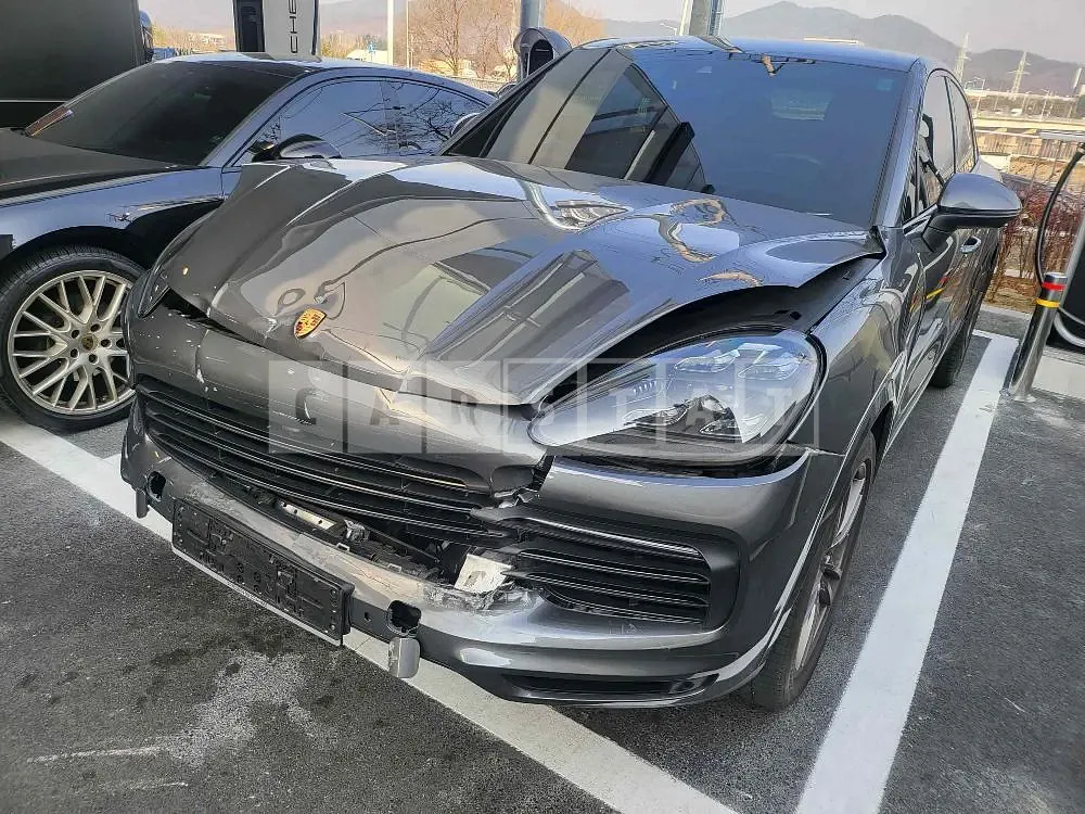 Photo 2 of 42: 2021 Porsche Cayenne Coupe, VIN WP1BA29Y9MDA64898 — Korean insurance auction