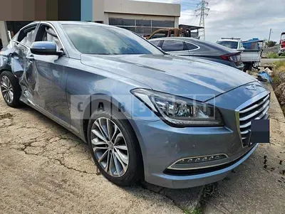 Photo 1 of 5: 2016 Genesis Dh — Korean insurance auction