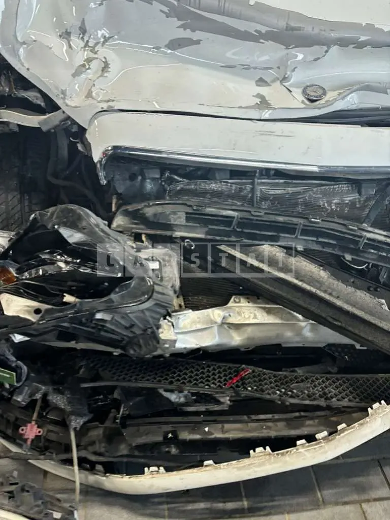 Photo 2 of 23: 2017 Mercedes-Benz E220d — Korean insurance auction