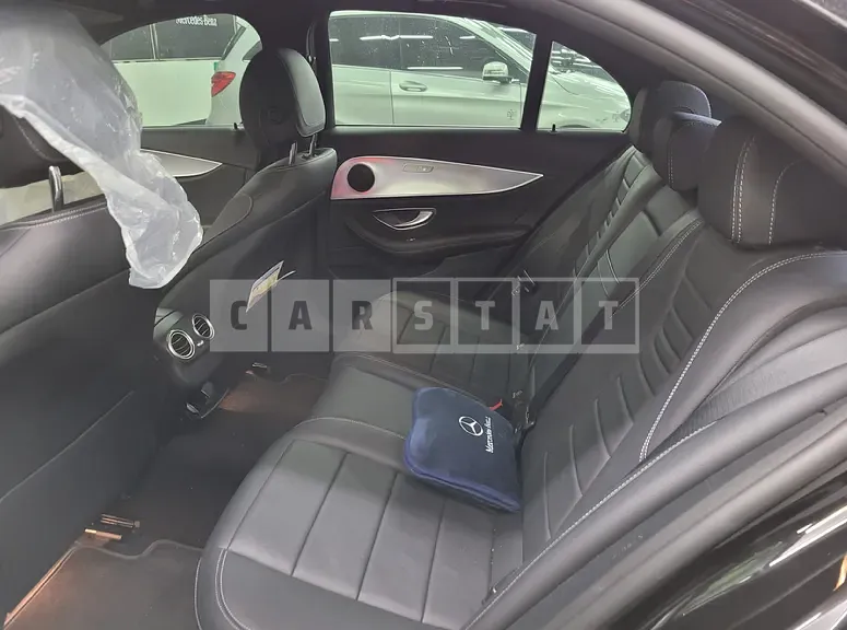 Photo 2 of 9: 2020 Mercedes-Benz E250, VIN W1KZF4FB3LA766492 — Korean insurance auction