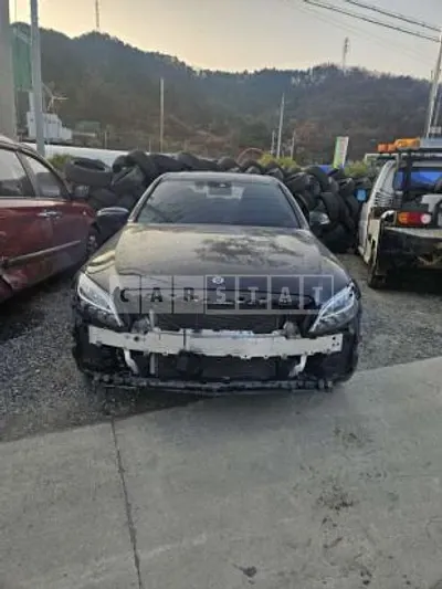 Photo 1 of 15: 2020 Mercedes-Benz C 200, VIN WDDWF8ABXLR563991 — Korean insurance auction