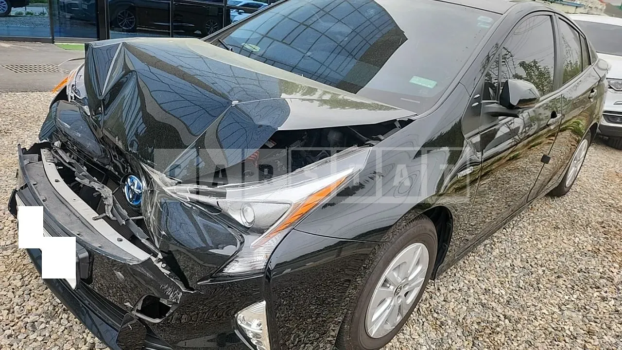 Photo 2 of 17: 2016 Toyota Prius — Korean insurance auction