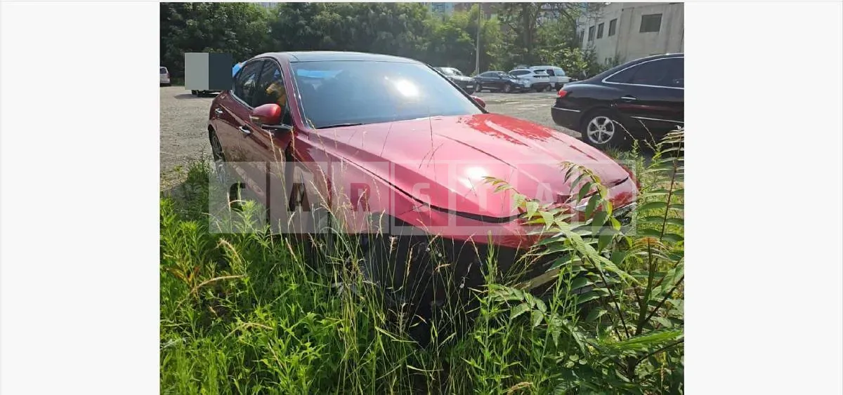 Photo 2 of 38: 2019 Genesis G70 — Korean insurance auction