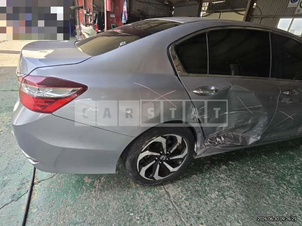 Photo 2 of 18: 2016 Honda Accord 2.4 — Korean insurance auction