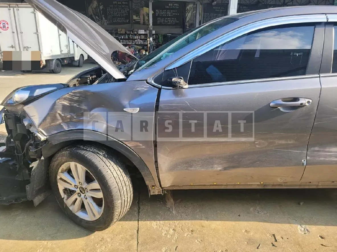 Photo 2 of 7: 2015 Kia Sportage, VIN KNAPN815GGK025837 — Korean insurance auction