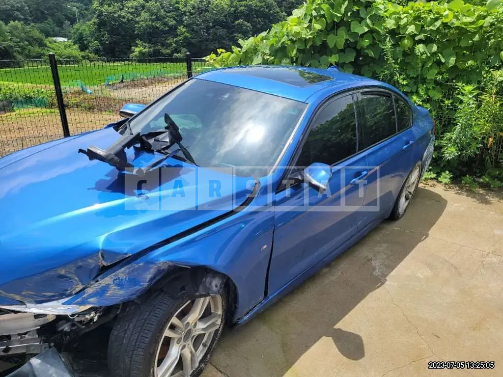 Photo 2 of 22: 2018 BMW 330i, VIN WBA8B9103JA826317 — Korean insurance auction
