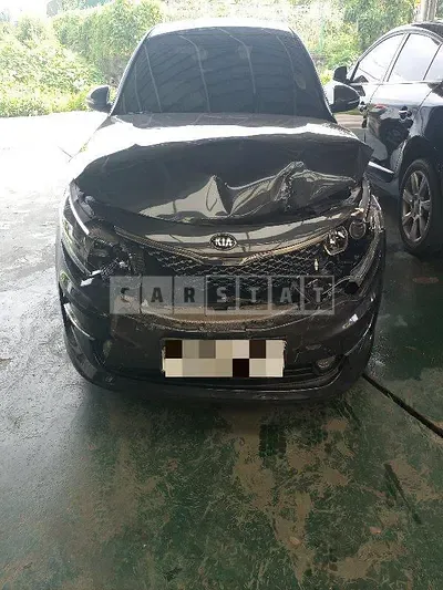 Photo 1 of 26: 2017 Kia K5 — Korean insurance auction