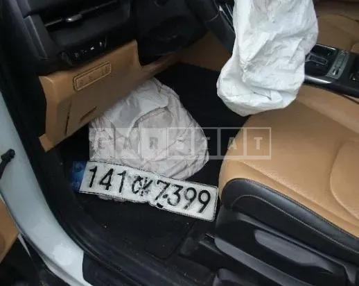 Photo 2 of 14: 2022 Kia Carnival — Korean insurance auction