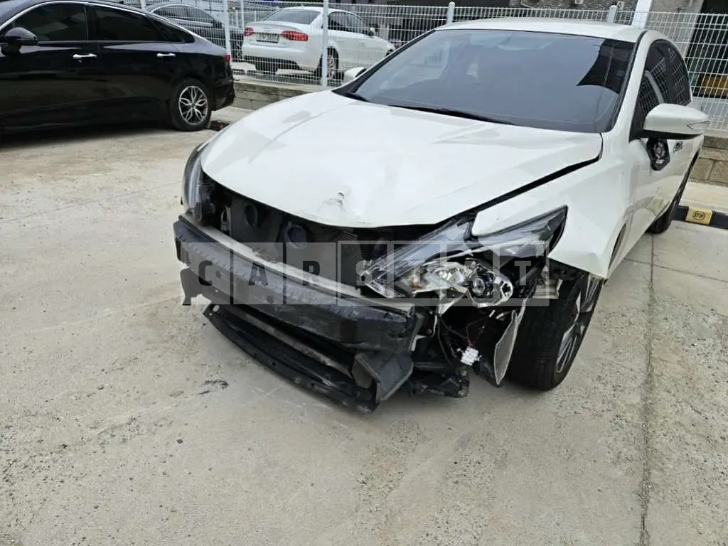 Photo 2 of 8: 2017 Nissan Altima 2.5, VIN 1N4AL3AP3HC106273 — Korean insurance auction