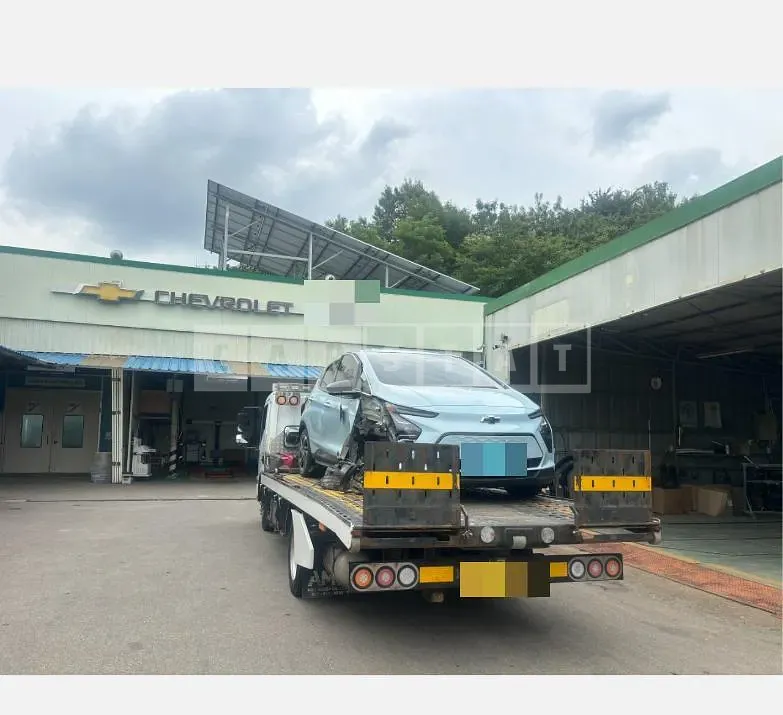 Photo 3 of 3: 2022 Chevrolet Volt Electric Car — Korean insurance auction