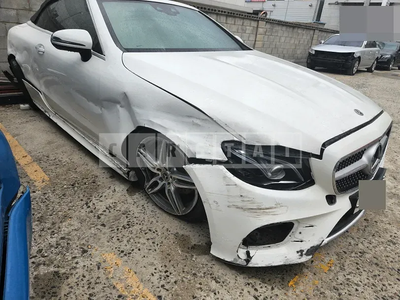 Photo 2 of 5: 2018 Mercedes-Benz E220 d Cabriolet, VIN WDD1K1EB6JF043292 — Korean insurance auction